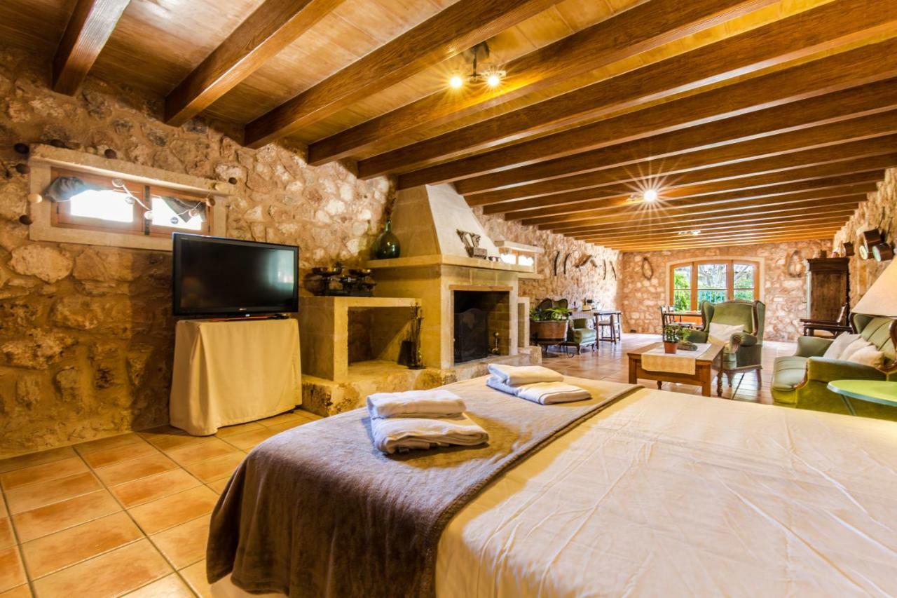 Finca Agroturismo Sa Cova Den Borino Campos  Exterior foto